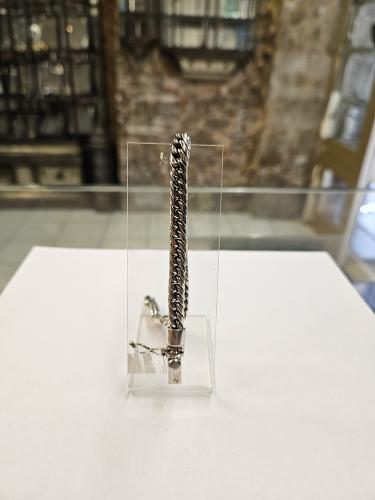 Bracelets en argent fait main et artisanaux dans votre bijouterie à Toulon