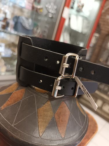 Collection de bracelet en acier cuir dans votre bijouterie à Toulon