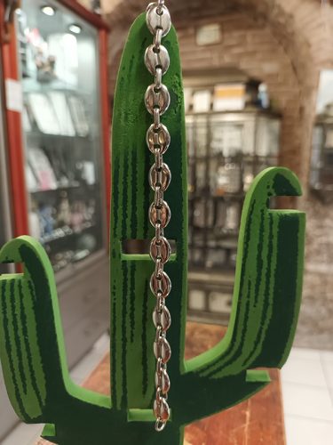 Bracelet en acier dans votre bijouterie à Toulon