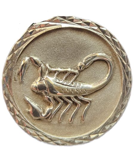 Pendentifs-scorpion-bijouterie-a-Toulon